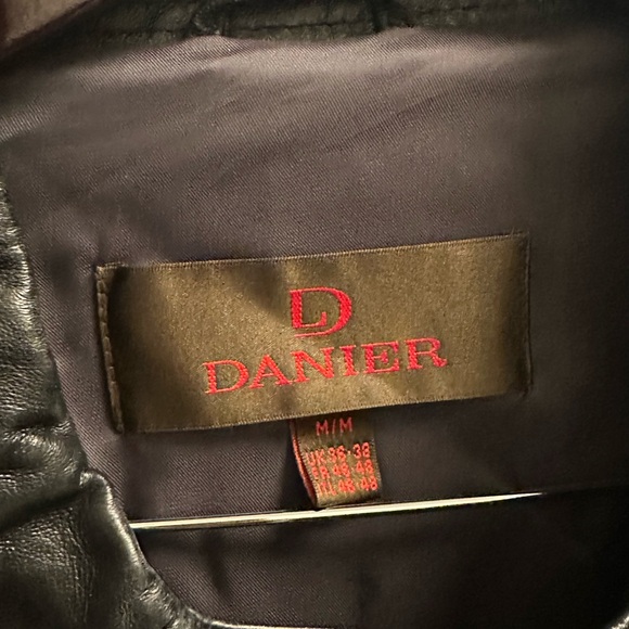 Danier Men's Black Leather Shirt Jacket - Picture 2 of 4